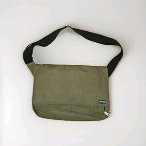 Authentic Jack Spade Greene Street Canvas Messenger Bag w/ Laptop Sleeve Green